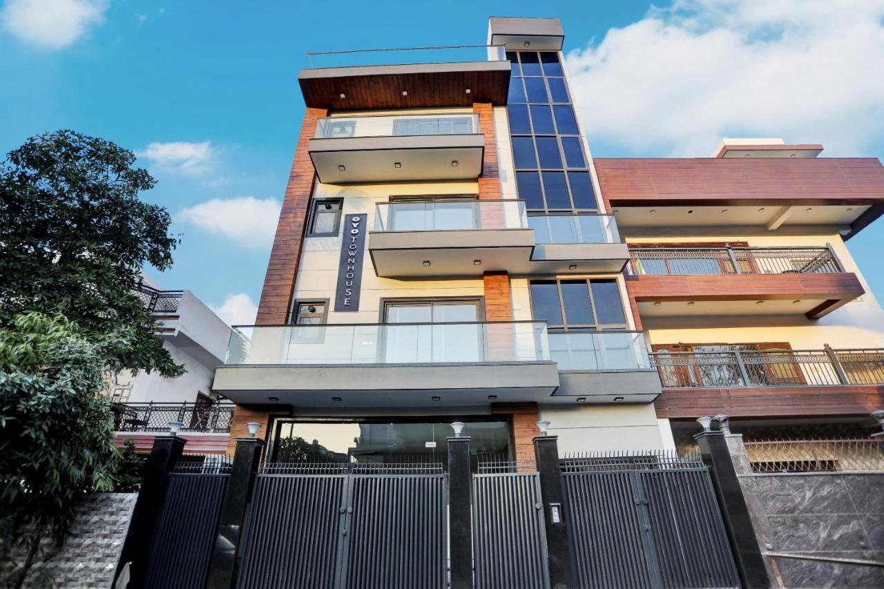 Townhouse Xanthe Hotel โนอิดา ภายนอก รูปภาพ