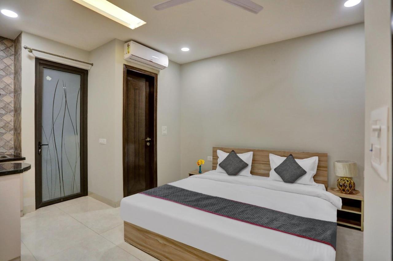 Townhouse Xanthe Hotel โนอิดา ภายนอก รูปภาพ