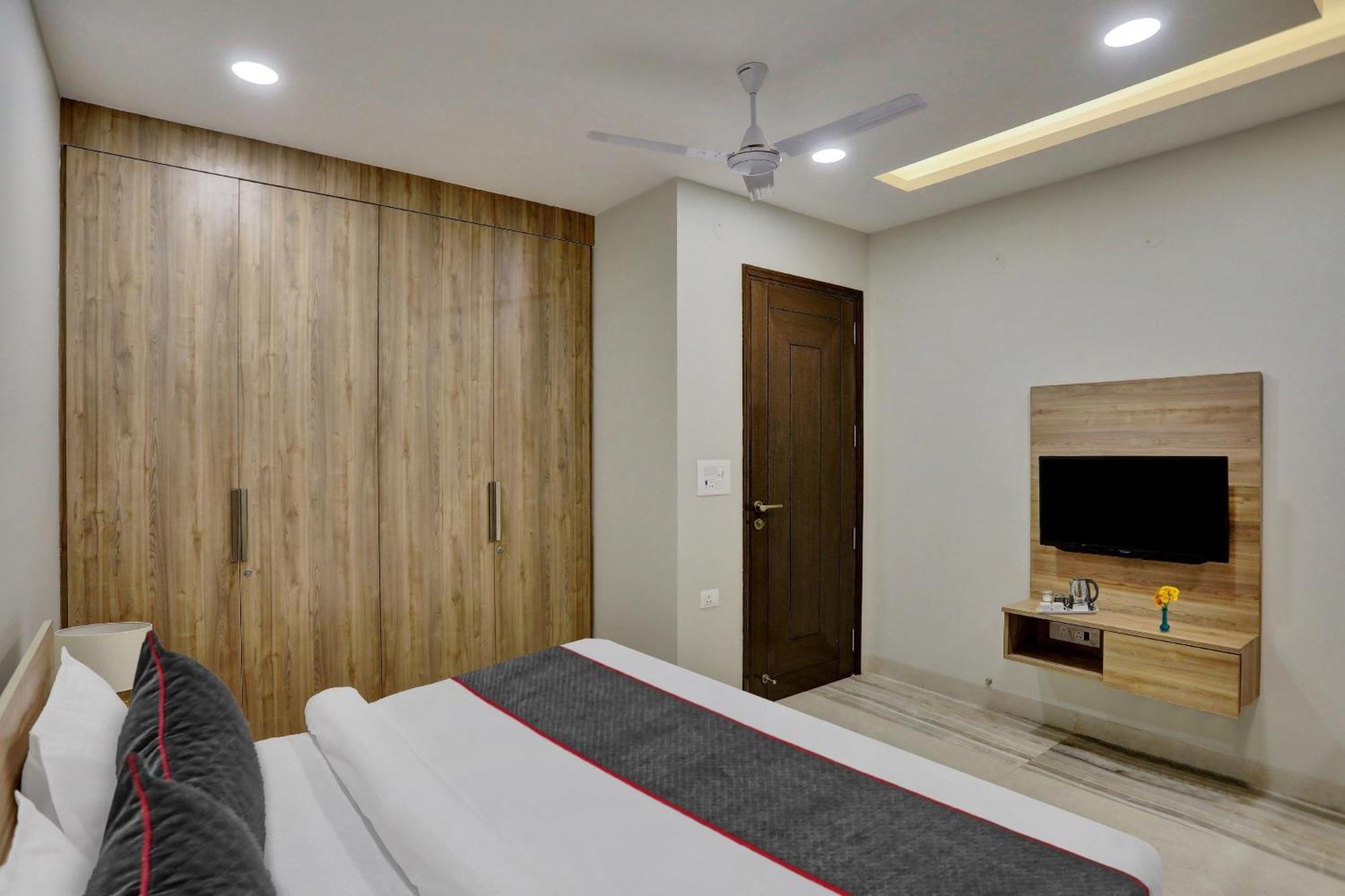 Townhouse Xanthe Hotel โนอิดา ภายนอก รูปภาพ