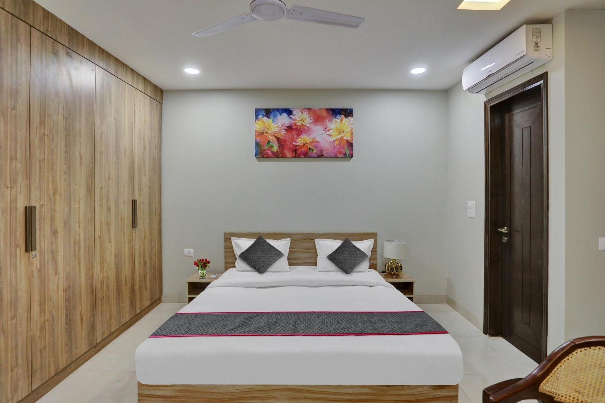Townhouse Xanthe Hotel โนอิดา ภายนอก รูปภาพ